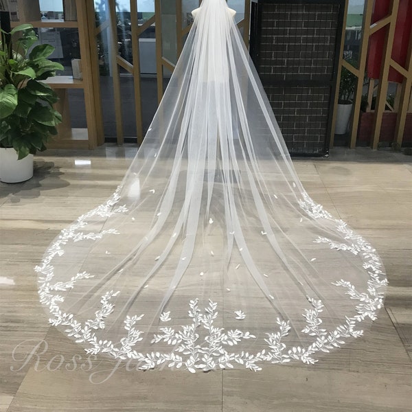 Veil  Wedding Plant Leaves Elegant Embroidered Leaves Bridal Veil Lace Floral 1 Tier Ivory Long Veil With Comb Veil Cathedral Fingertip