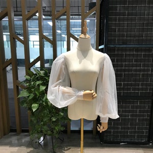 2層チュールスリーブ、リストボタン付き、ウェディングドレススリーブ、ウェディングアクセサリー、取り外し可能なスリーブ、取り外し可能なドレススリーブ、パフスリーブ