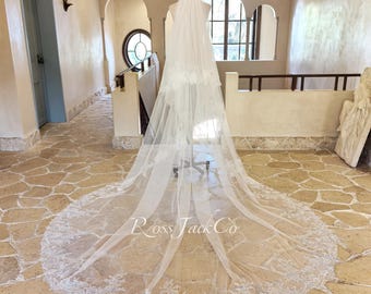 Ivory Cathedral Wedding Veil: Bird Floral Lace, Two Tier  display picture 2