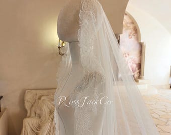 Fairy Beading Flower Trim Mantilla Veil, Luxury Mantilla Wedding Veil With Beaded Appliques Flowers, Cathedral Length Ivory Color