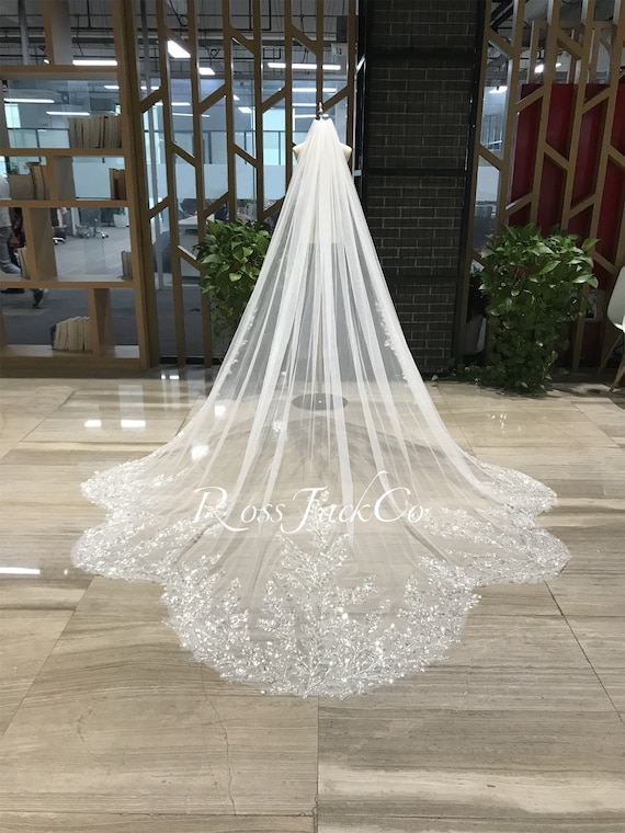 knee length dresses for ladies Mermaid Straps Rustic Wedding Dresses With Veils Lace Wedding Gowns MH main image 0