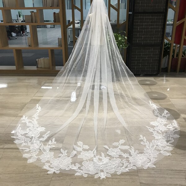 Elegant Large Flower Veil, 1 Tier Long Veil, Bridal Organza Flower, Very Soft Tulle Wedding Veil, Veil Wedding Fingertip Cathedral