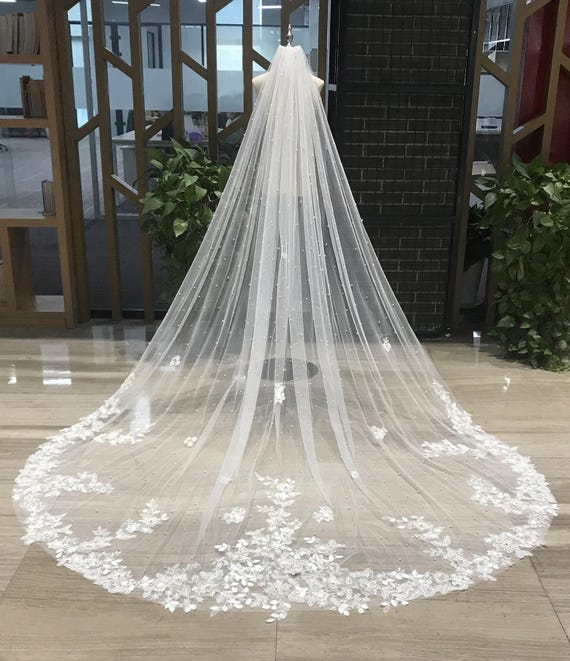 ロングブライダルベール アイボリー 花刺繍 レース付き ウェディング