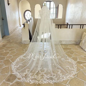 Veil  Wedding Plant Leaves, Elegant Embroidered Leaves Bridal Veil,1 Tier Ivory Long Veil With Comb Veil Cathedral, Veil Leaves