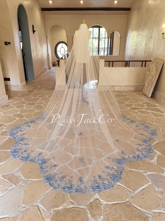 chinese dress ladies Gorgeous Mermaid Sweetheart Chapel Train Silver Sequined Wedding Dress main image 0