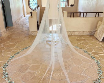 Green Leaves Mantilla Veil, 3D Leaves Colorful Applique Wedding Veil with Comb, Fairy Mantilla Veil Cathedral Length Ivory Color