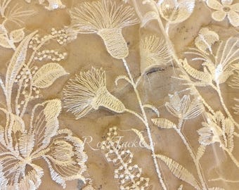 Veil Dandelion Flower, Bridal Veil with Dandelion Lace Applique, Veil Wildflower Cathedral Length Hand Made