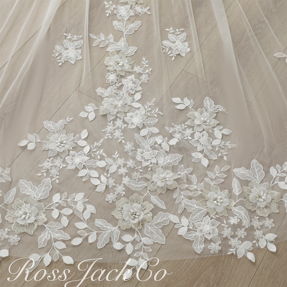 3D Golden Thread Petal, Embroidered Flower Beads Wedding Veil Cathedral Wedding Veil with 3D Flowers & Beaded Vines  main image 3