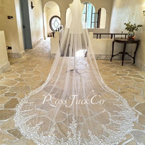 Lovely Lace Floral Bridal Veil, Ivory Lace Wedding Veil, Soft Tulle Ivory Bridal Veil, Veil Cathedral, Custom Hand-Made Veil, Flower Veil