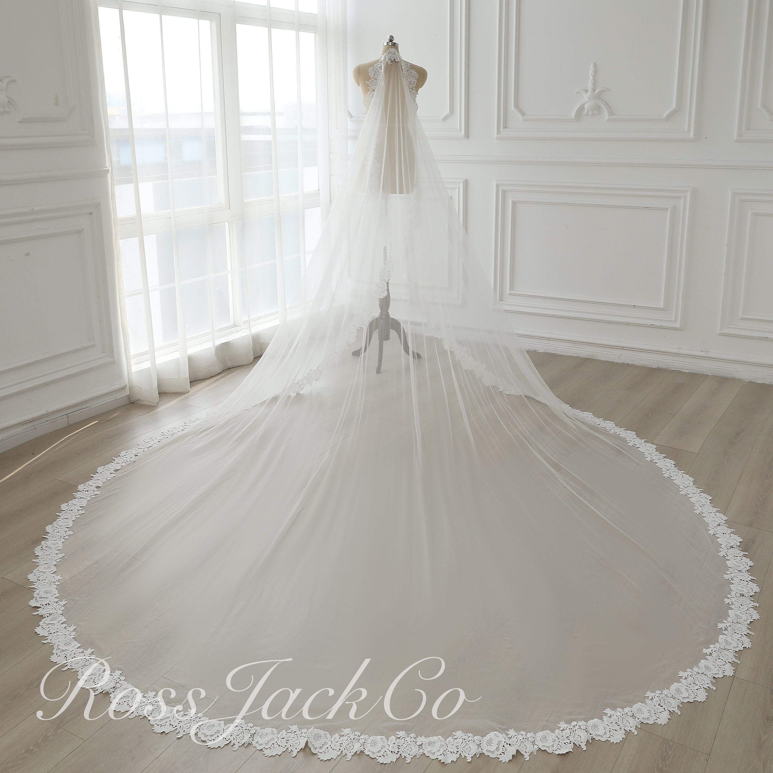 One Tier Bridal Veil With Silver Comb, Lace Trim Ivory Bridal