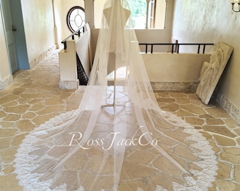 Mantilla Veil with Chantilly Lace, Eyelash Lace Wedding Veil with Comb, Fairy Mantilla Veil Chantilly Lace, Veil Cathedral, Bridal Headpiece