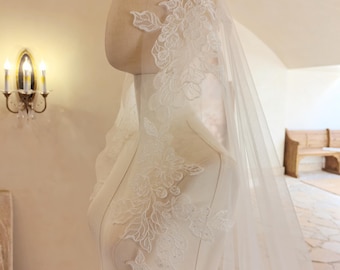 New Design! Thread Zircon Flower Edge Mantilla Veil, Fairy Floral Trim Mantilla Veil, Veil Cathedral Soft Tulle Ivory Color