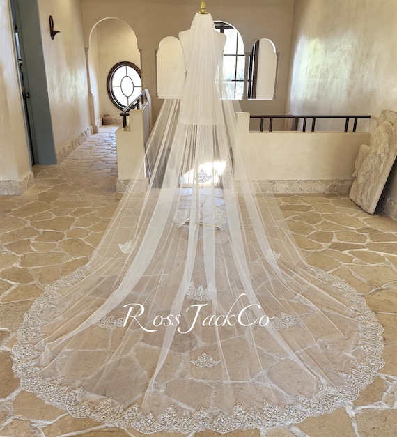 TULLE BRIDAL VEIL WITH BEADED LACE TRIM Beaded Lace Trimming Wedding Veil Embroidery Flowery Tulle  main image 4