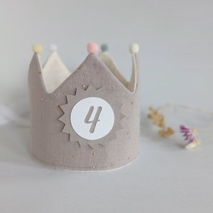 Birthday crown with name, crown for birthday child made of muslin with pompoms, color: light taupe-gray / cream white