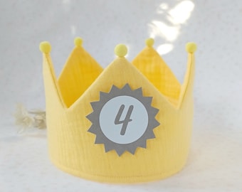 Couronne d'anniversaire avec fermeture velcro, couronne d'anniversaire en tissu pour enfant, couronne de fête d'anniversaire, avec nom, pompons / couleur : jaune clair / jaune soleil