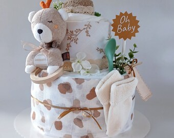 Windeltorte mit Musselintuch, Neutral, Baby Socken, Baby Holz Rassel , Frottee-Spucktuch, Geschenk zur Geburt /Babyparty