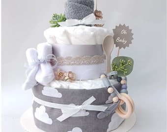 Diaper cake with muslin cloth, neutral, baby socks, porridge spoon, terry cloth burp cloth, birth/baby shower gift