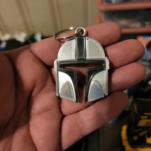 mandalorian keychain