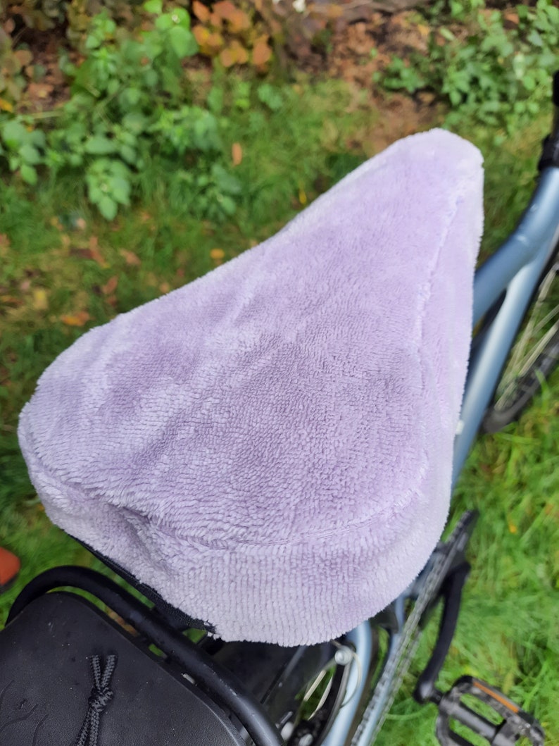 Couvre-selle d'été pour vélo en tissu éponge de bambou mauve image 2