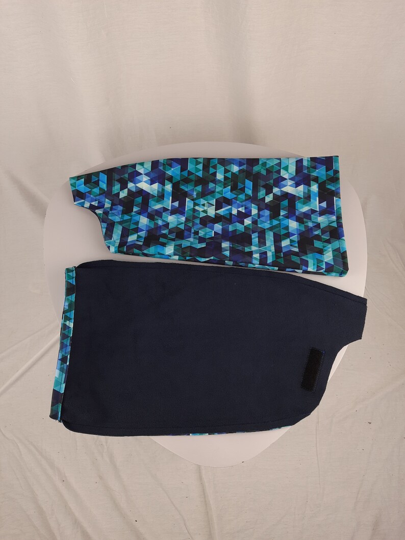 Warm, waterproof bike sleeves and saddle covers in blue tones image 6