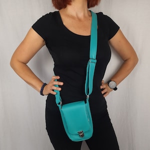Sac turquoise bandoulière réglable, doublure originale colorée