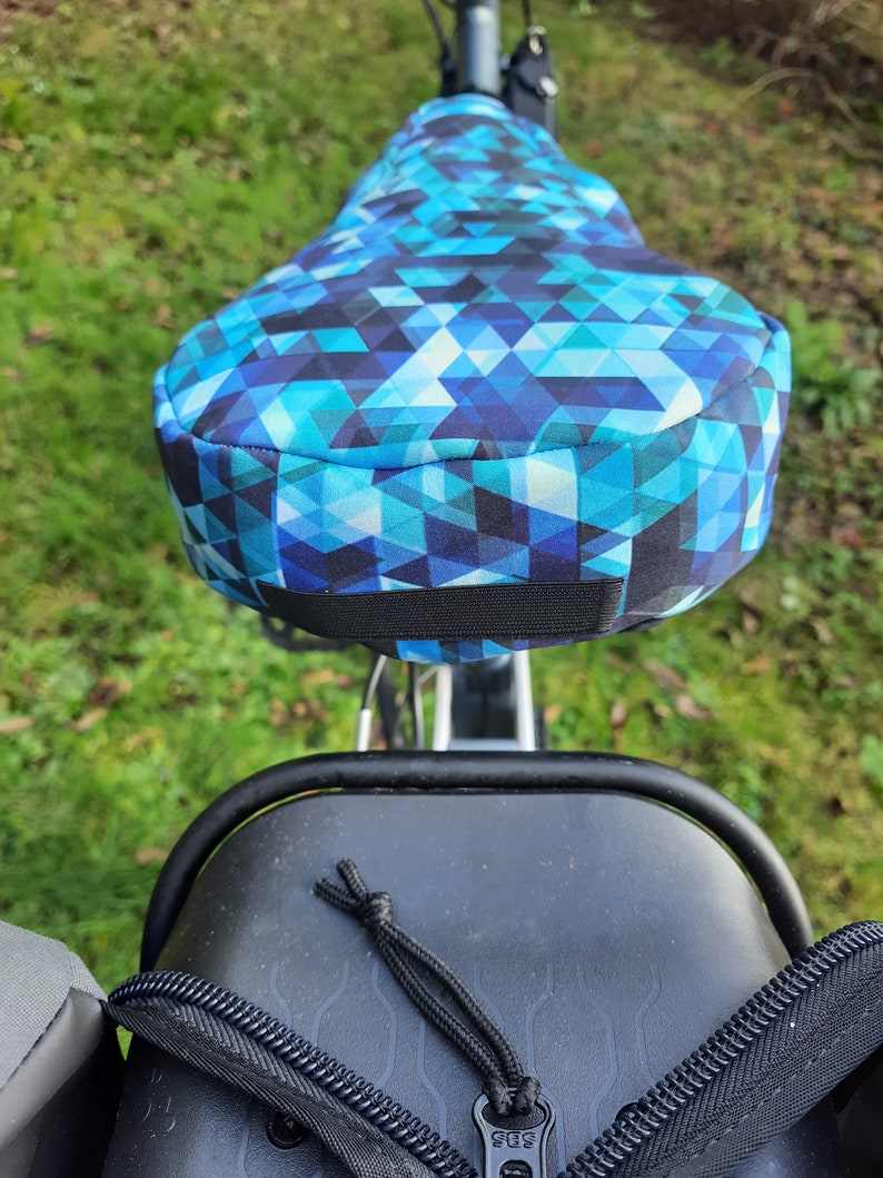 Warm, waterproof bike sleeves and saddle covers in blue tones image 8