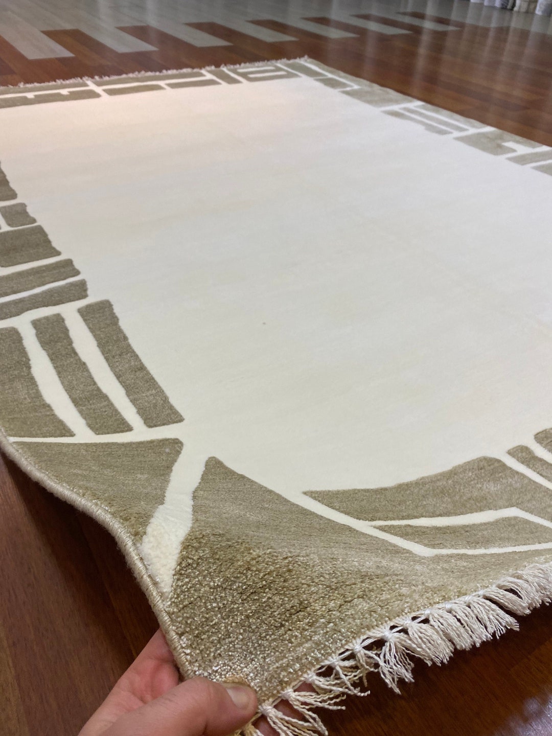 White Gold Ruglarge Gold Rug5x8 Silk Rugbamboo Rugabstract Etsy