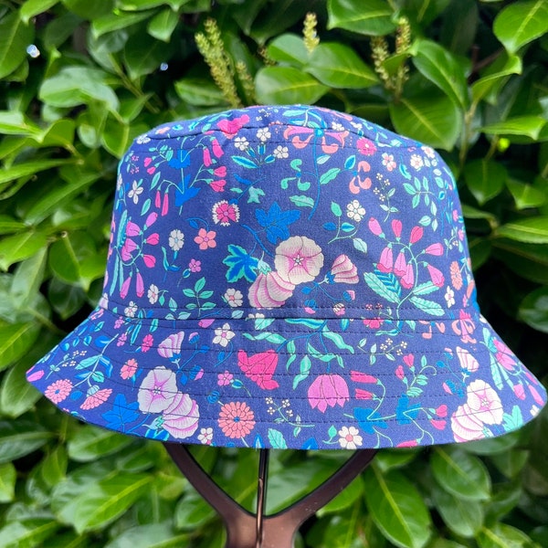 Bob, chapeau de fête en coton, chapeau à fleurs, chapeau de bob, chapeau de soleil à fleurs, Liberty Midnight Garden, disponible en 3 tailles
