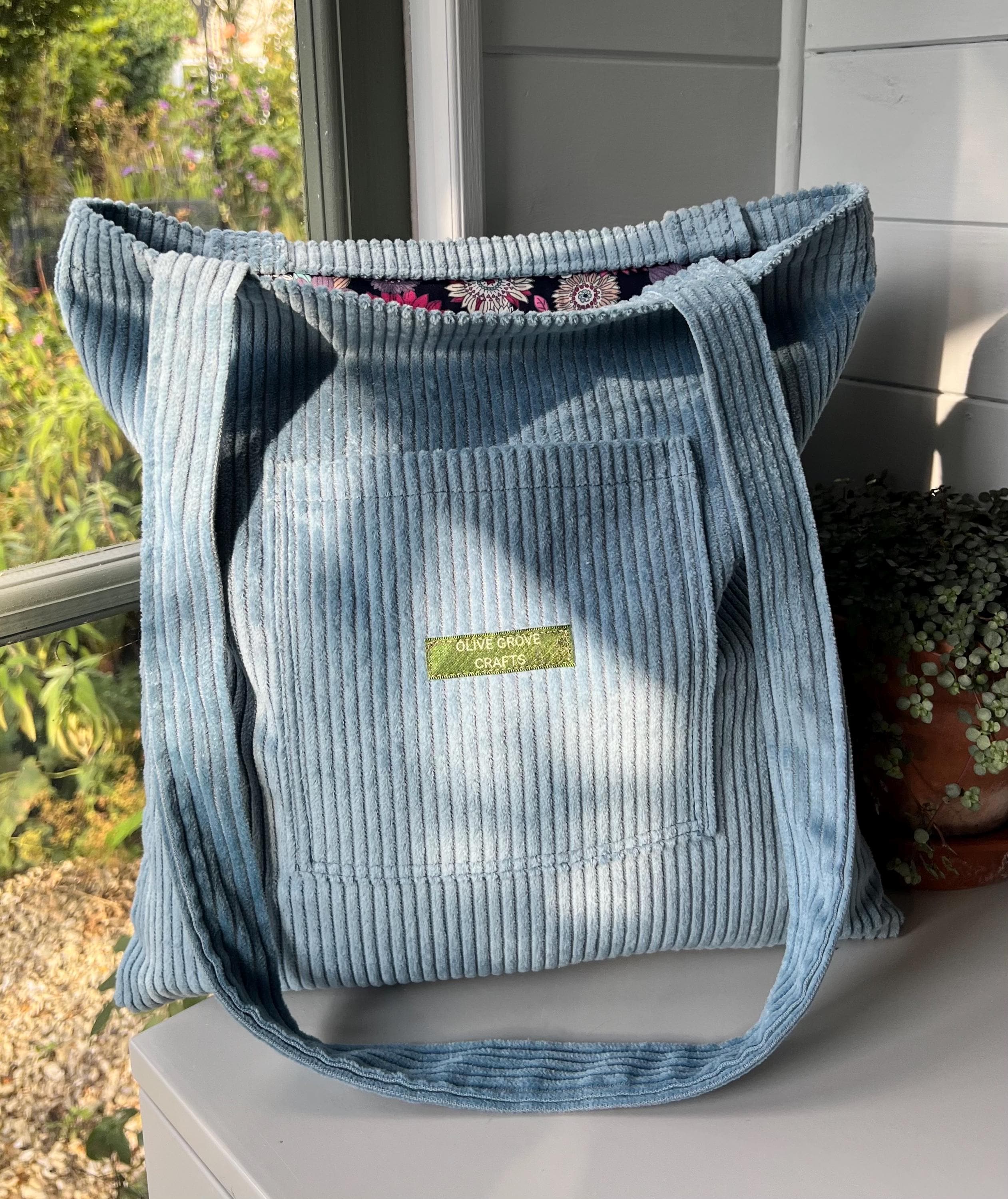 【WHO.A.U】Steve Corduroy Tote Bag Corduroy Tote Bag, College Tote Bag, Corduroy Pocket Tote