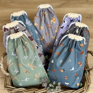 Waterproof Drawstring Wash Bag: Animal Print Toiletry Bag