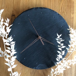 Lawnoval Holzuhr - Geräuschlose Quarzuhr Für Wand & Schreibtisch, 12 Cm Ø