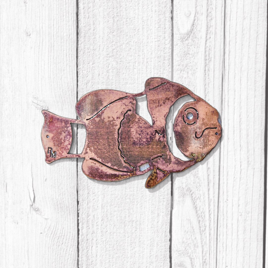 Modern Metal Clownfish Wall Hanging for Nautical Themed Decor Unique