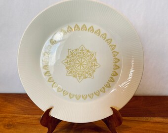 Regency by Homer Laughlin Sheffield; Serenade Pattern; Oval Serving Plate; Gravy Boat; Dinner Plates (Set of 2); MCM;