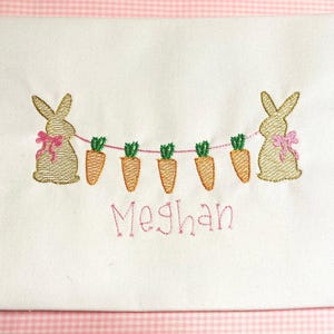 Mädchen Osterhasenshirt/Hase mit Karotten/Mädchen Osterstickerei/Osterhase/mit Monogramm für Mädchen