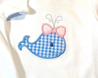 Geborduurd walvisshirt meisjes: aangepaste zomertop met appliqué