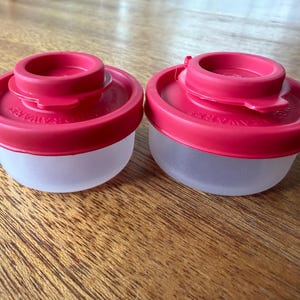 Tupperware Smidget Travel/Purse-sized Salt and Pepper Shakers | Red Lids, Clear body