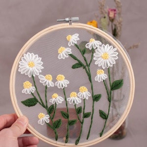 Embroidery Kit for Beginners | Daisy | Wild Flowers | Modern Embroidery and Pattern | Needle Work Pack | DIY craft kit | For Adults