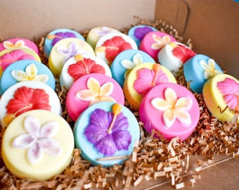 Hawaiian Chocolate Covered Oreos: Tropical Hibiscus Luau Favors