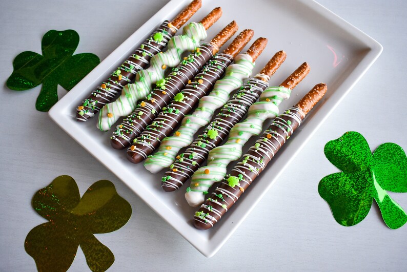 St Patricks pretzels rods.