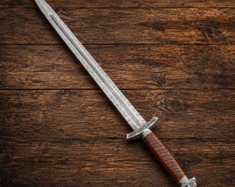 Handmade Damascus Steel Sword: Full Tang, Leather Sheath, Christmas gift, anniversary gift