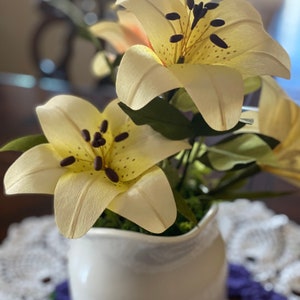 Crepe Paper Tiger Lily (Lilium Columbianum) -- 1 Stem