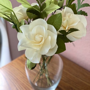 Gardenia (Gardenia Jasminoides) - 1 Stem