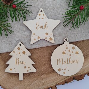 Weihnachtsanhänger aus Holz personalisiert
