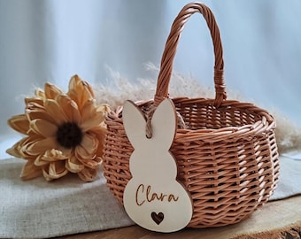 Personalisiertes Osterkörbchen mit Namen – Geflochtener Osterkorb für Kinder – Holzanhänger Hase Ei – Erstes Ostern Geschenk – Handgefertigt
