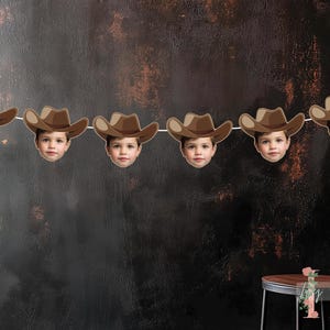 Banner con cappello da cowboy con foto personalizzata, decorazione per feste di compleanno, sfondo con bandierine