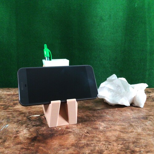 Rito-Inspired Phone and Pen Holder