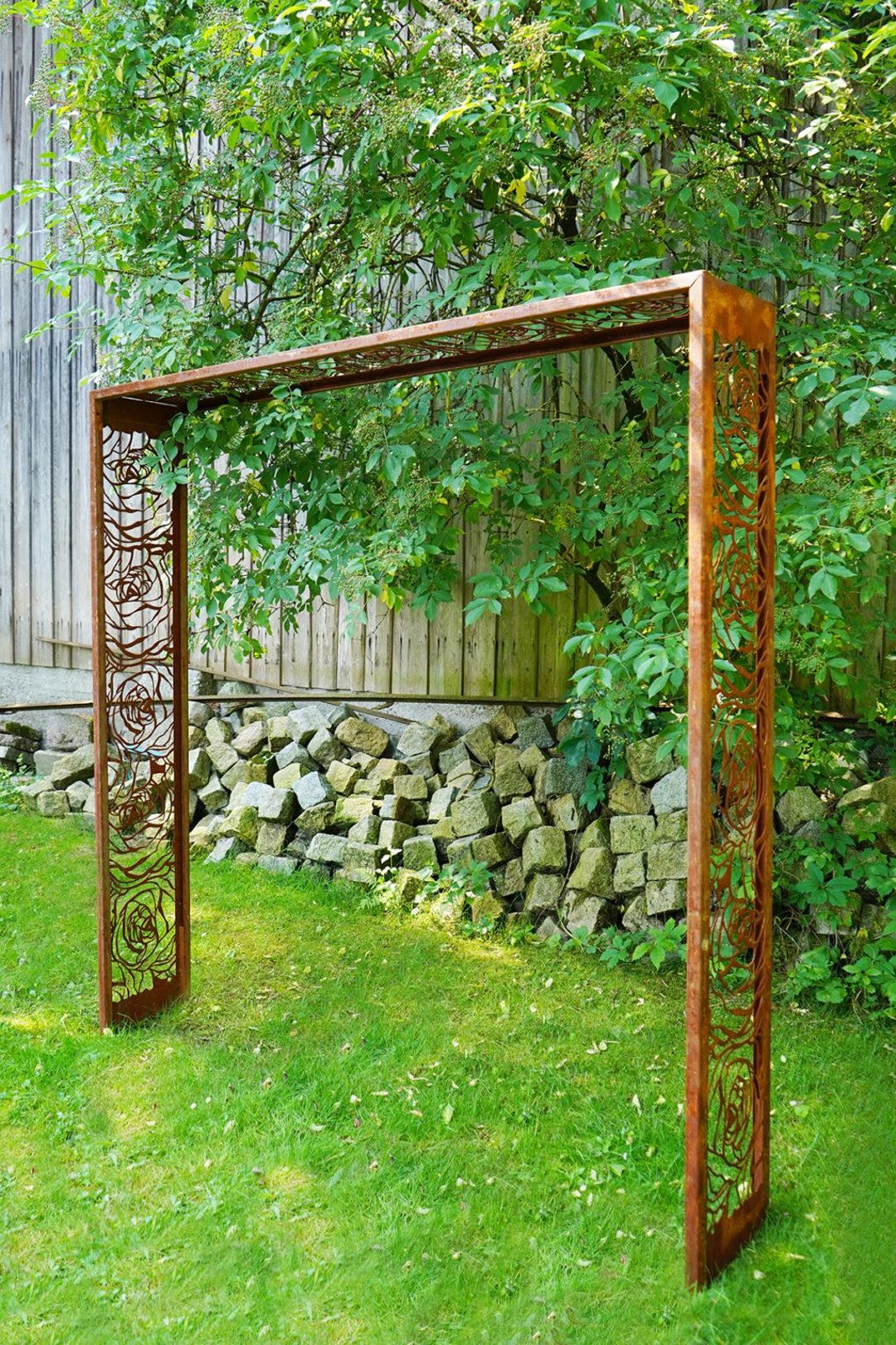 Metal Rose Arch Made of Rusted Metal – Robust Climbing Arch Made in ...