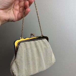 Vintage 1950s White Enamel Metal Mesh Small Whiting And Davis Purse Gold Frame