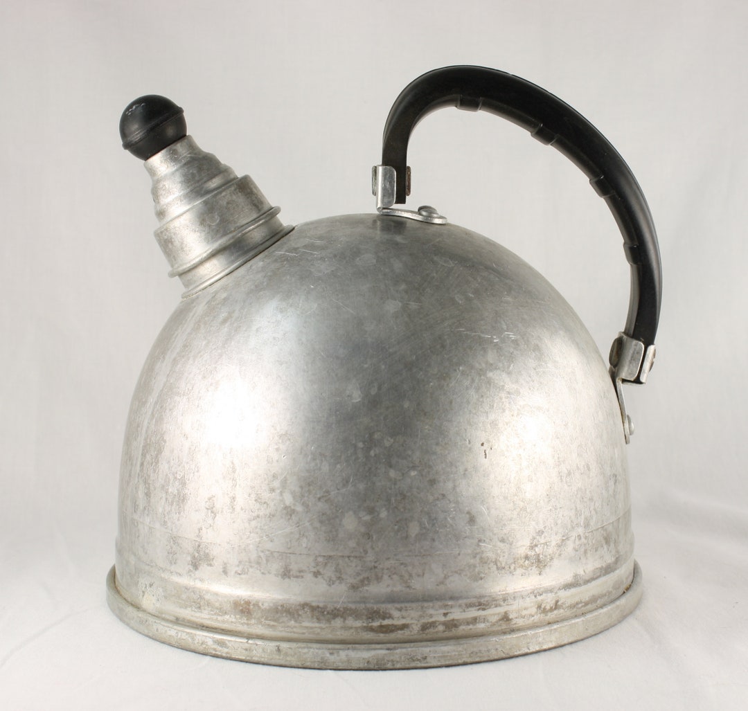 Vintage Art Deco Tea Kettle Mirro 1542M Aluminum Dome Teapot Display