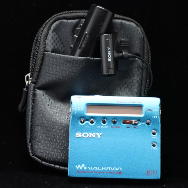 Sony MZ R900 MINIDISC recorder with  Sony microphone